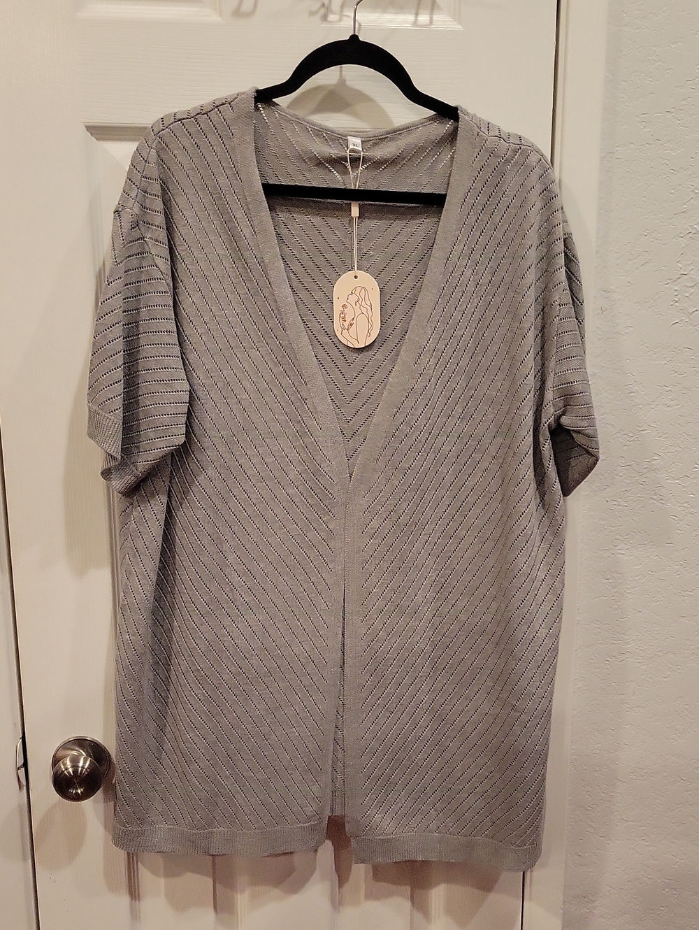 Light Gray Open-Front Women’s Knit Short Sleeve Sweater